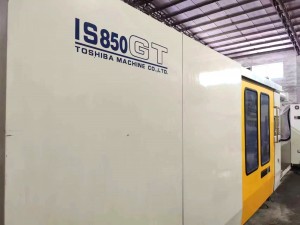 Japan Toshiba 850t (IS850GT) used Plastic injection molding machine